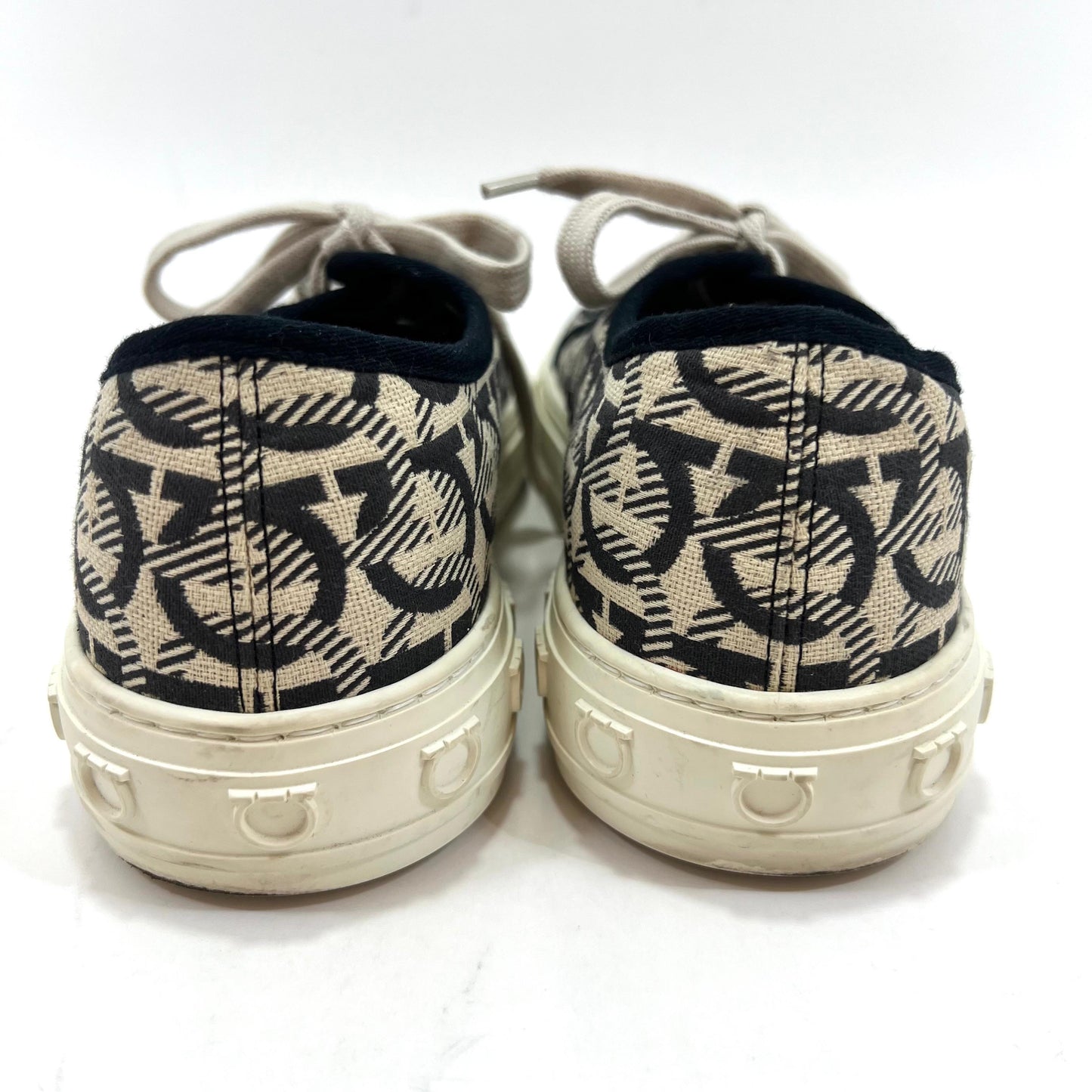 TENIS FERRAGAMO