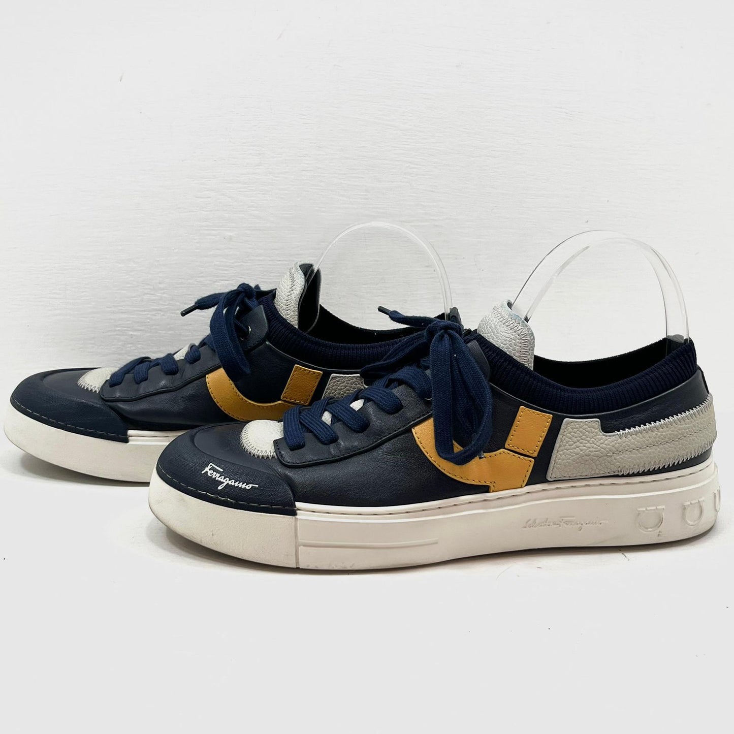 TENIS FERRAGAMO