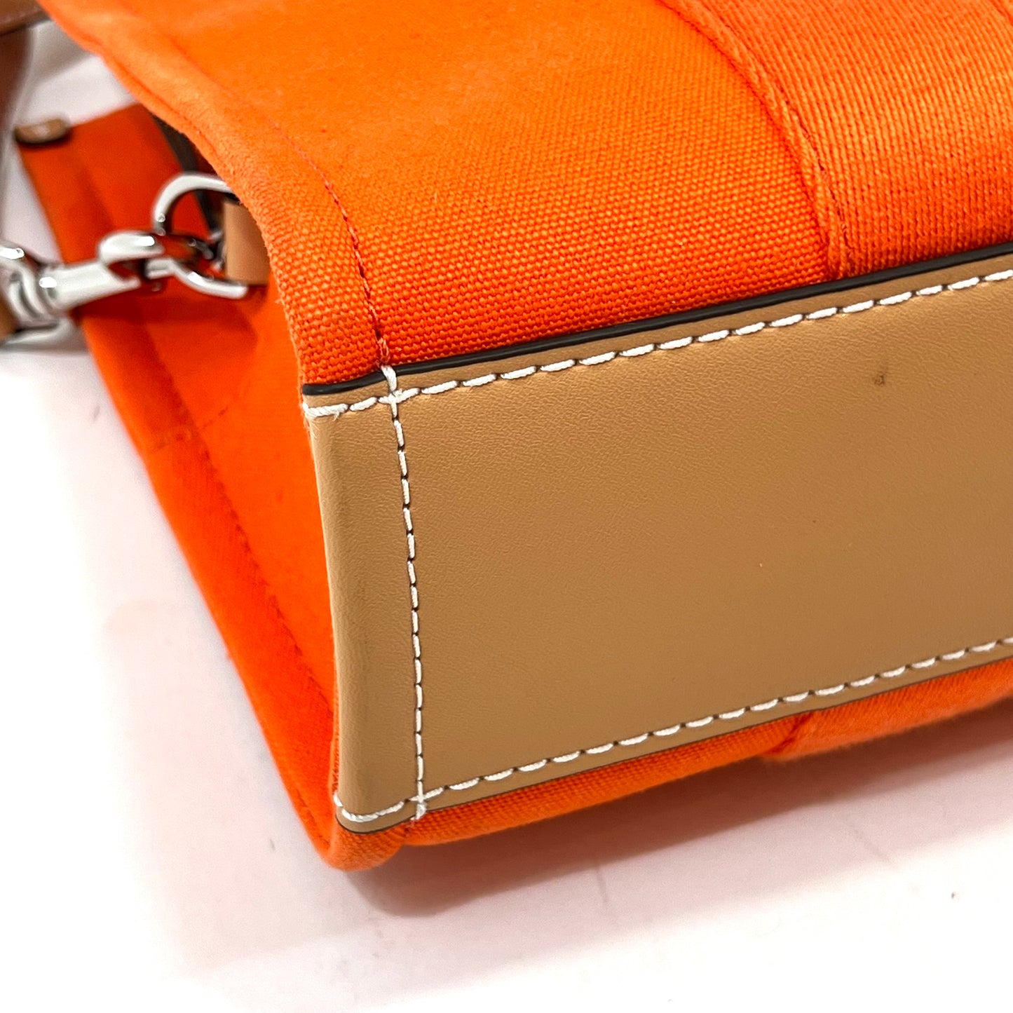 TOTE TORY BURCH