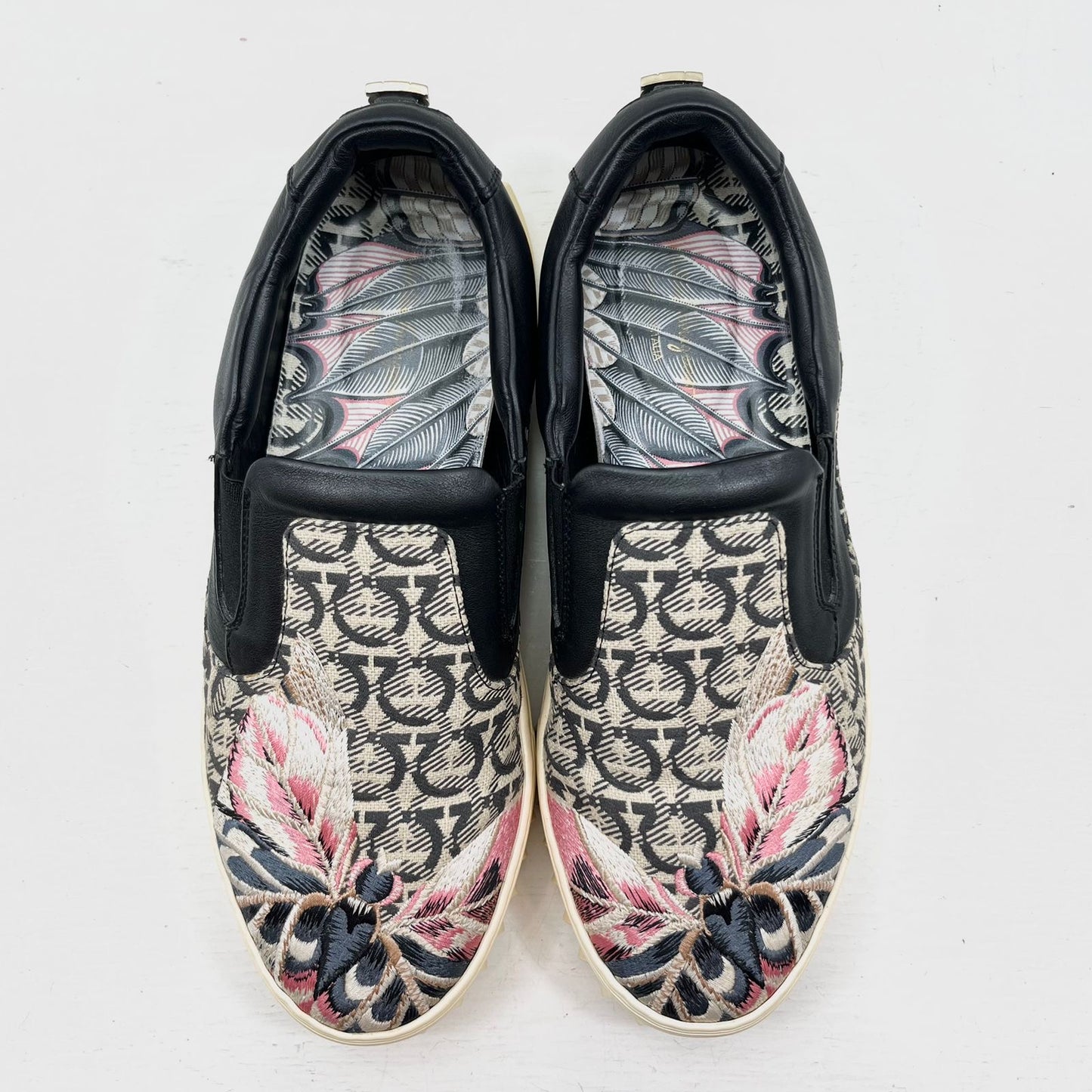 TENIS FERRAGAMO