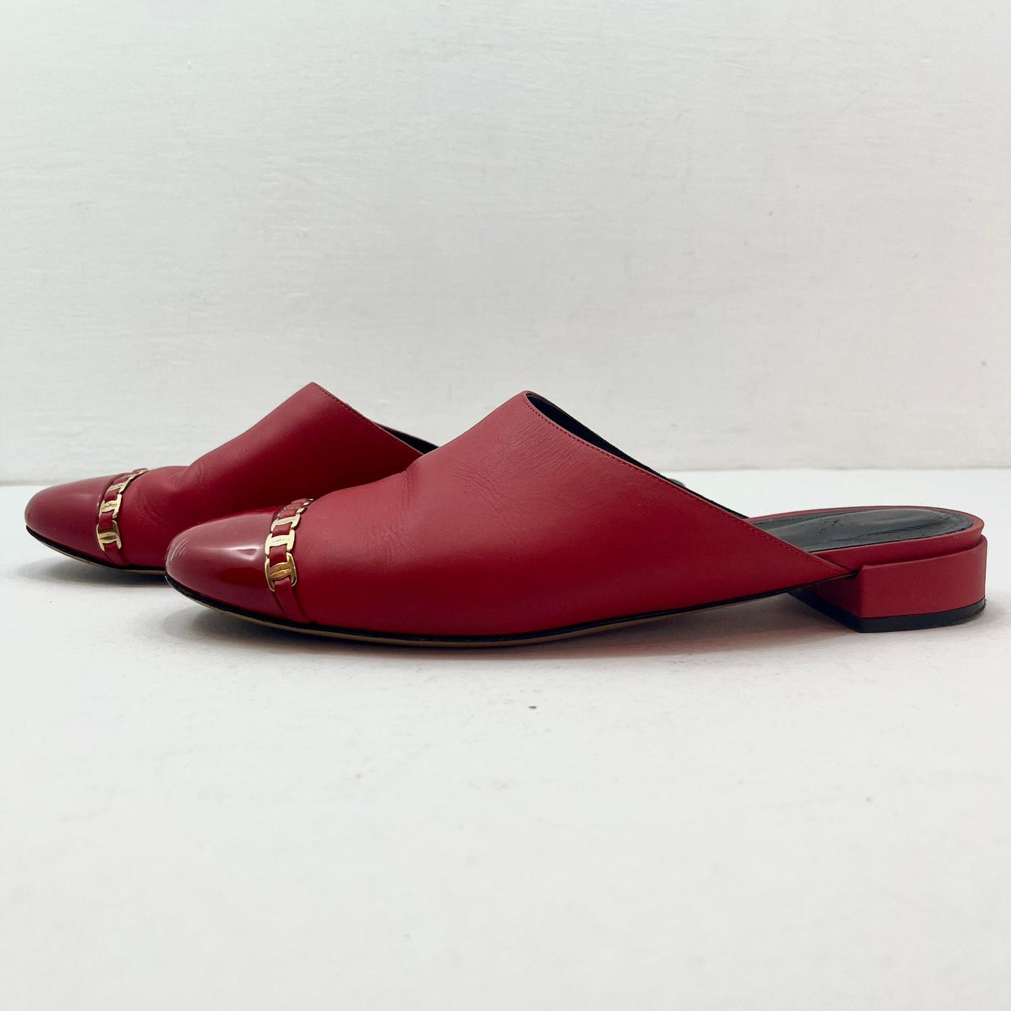 MULES FERRAGAMO