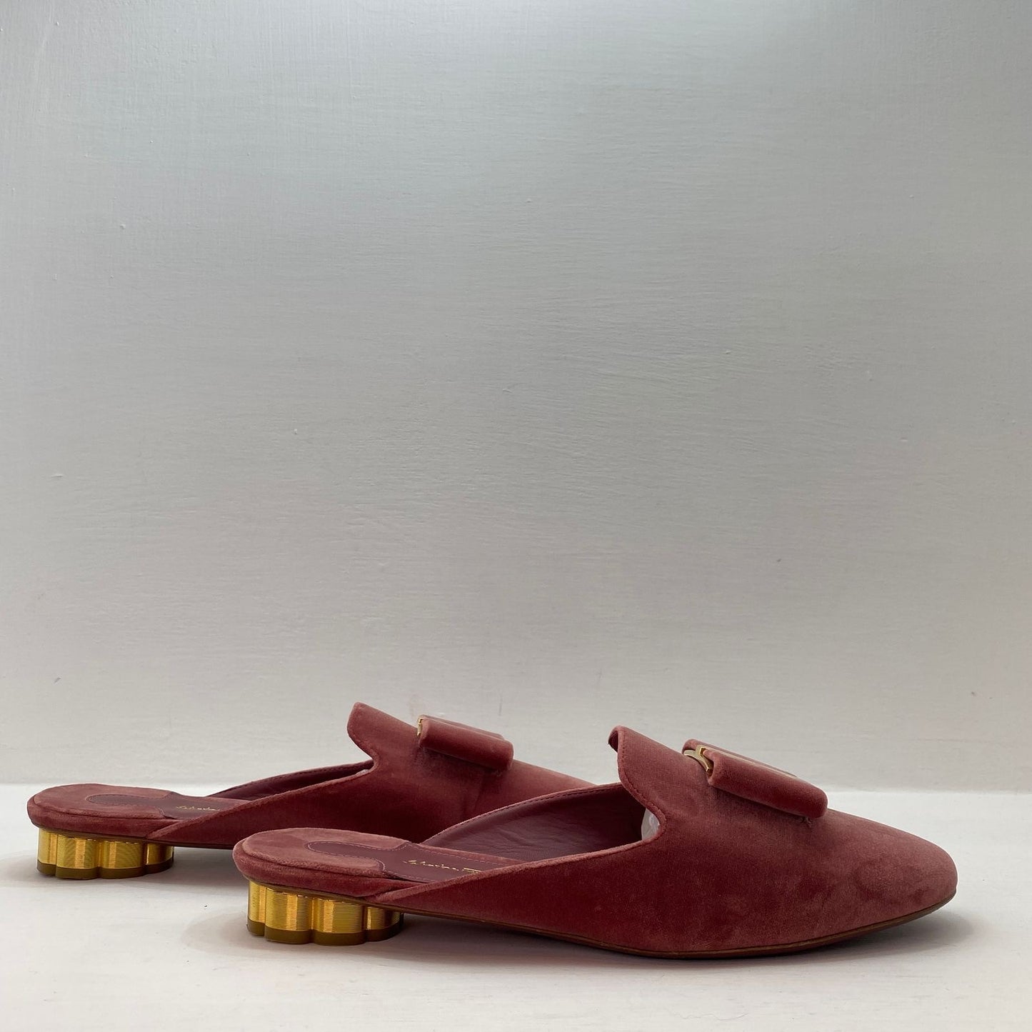 MULES FERRAGAMO