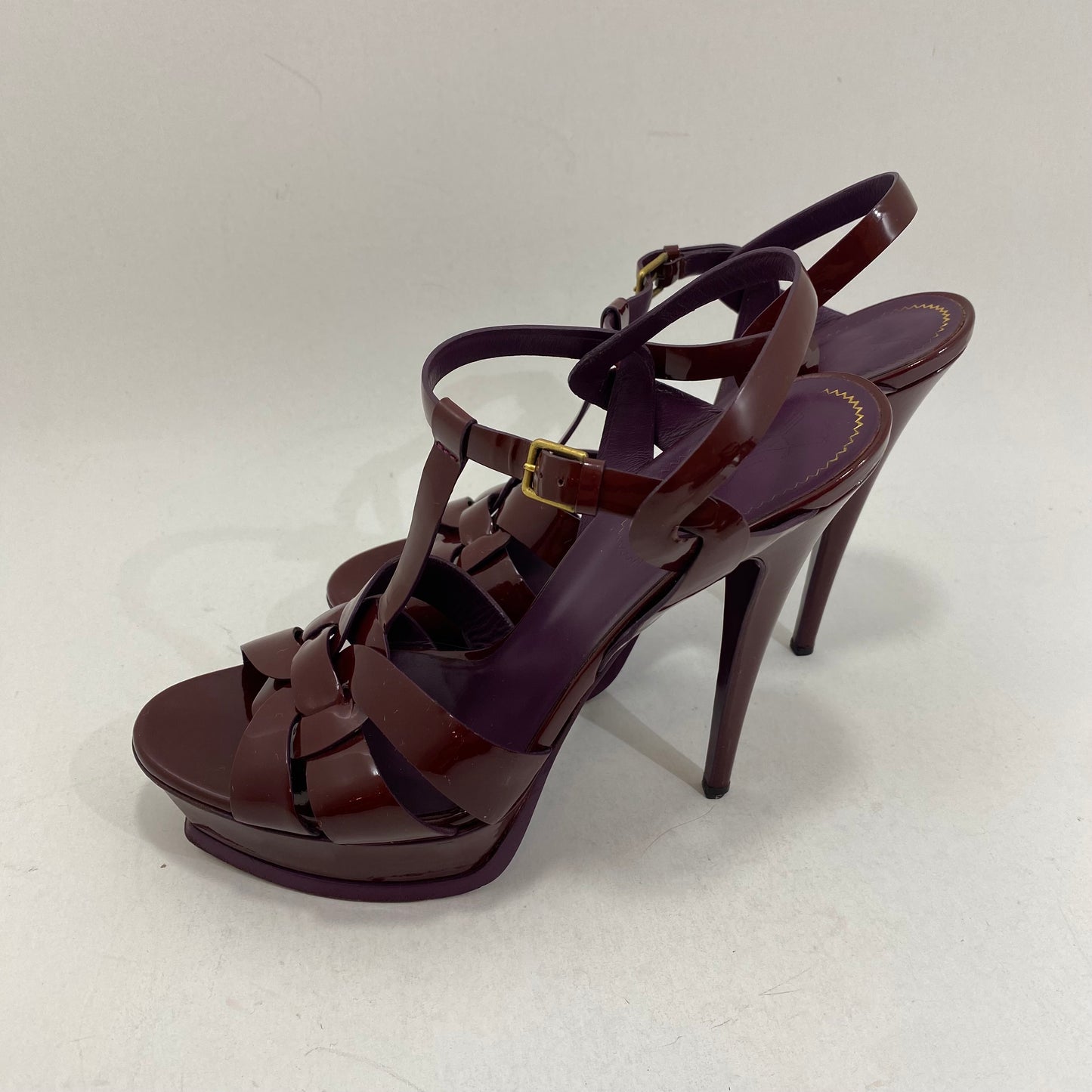 TACONES SAINTLAURENT