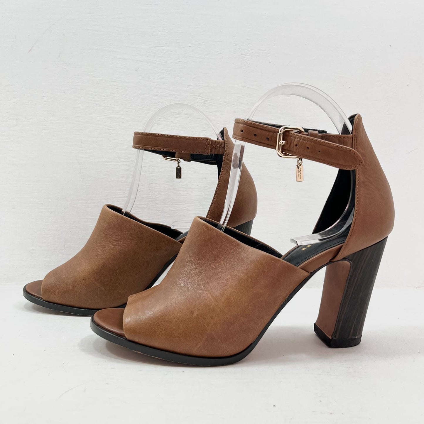 SANDALIAS COACH