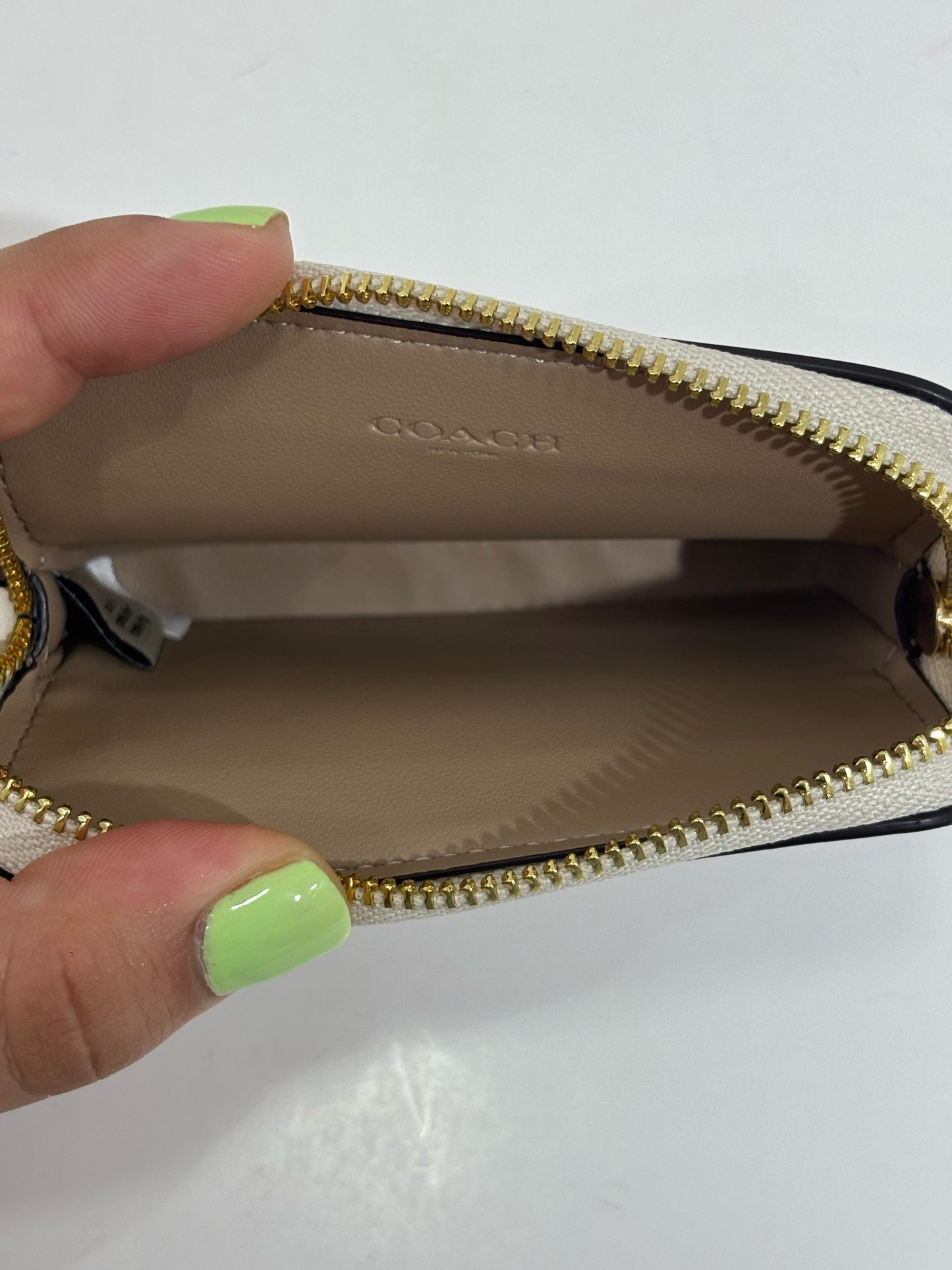 MONEDERO COACH