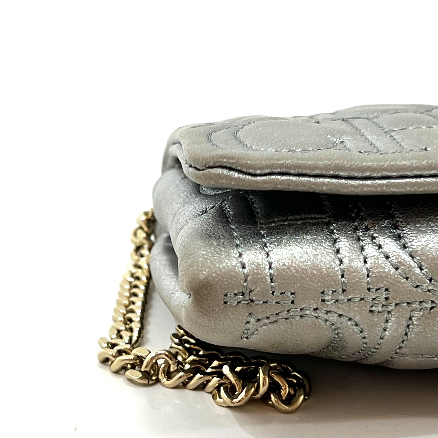 CLUTCH CAROLINA HERRERA