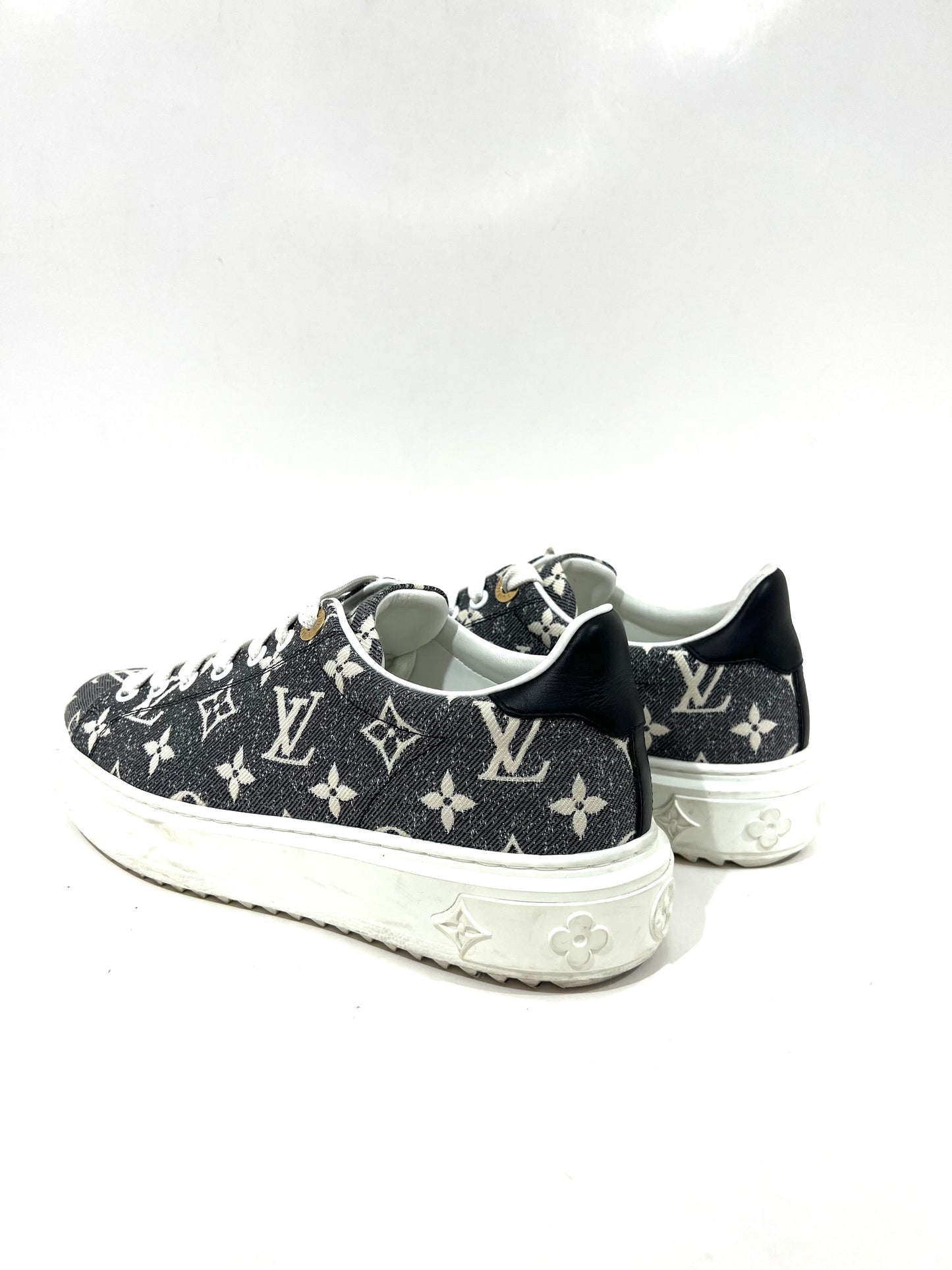 TENIS LOUIS VIUTTON MODELO TIME OUT