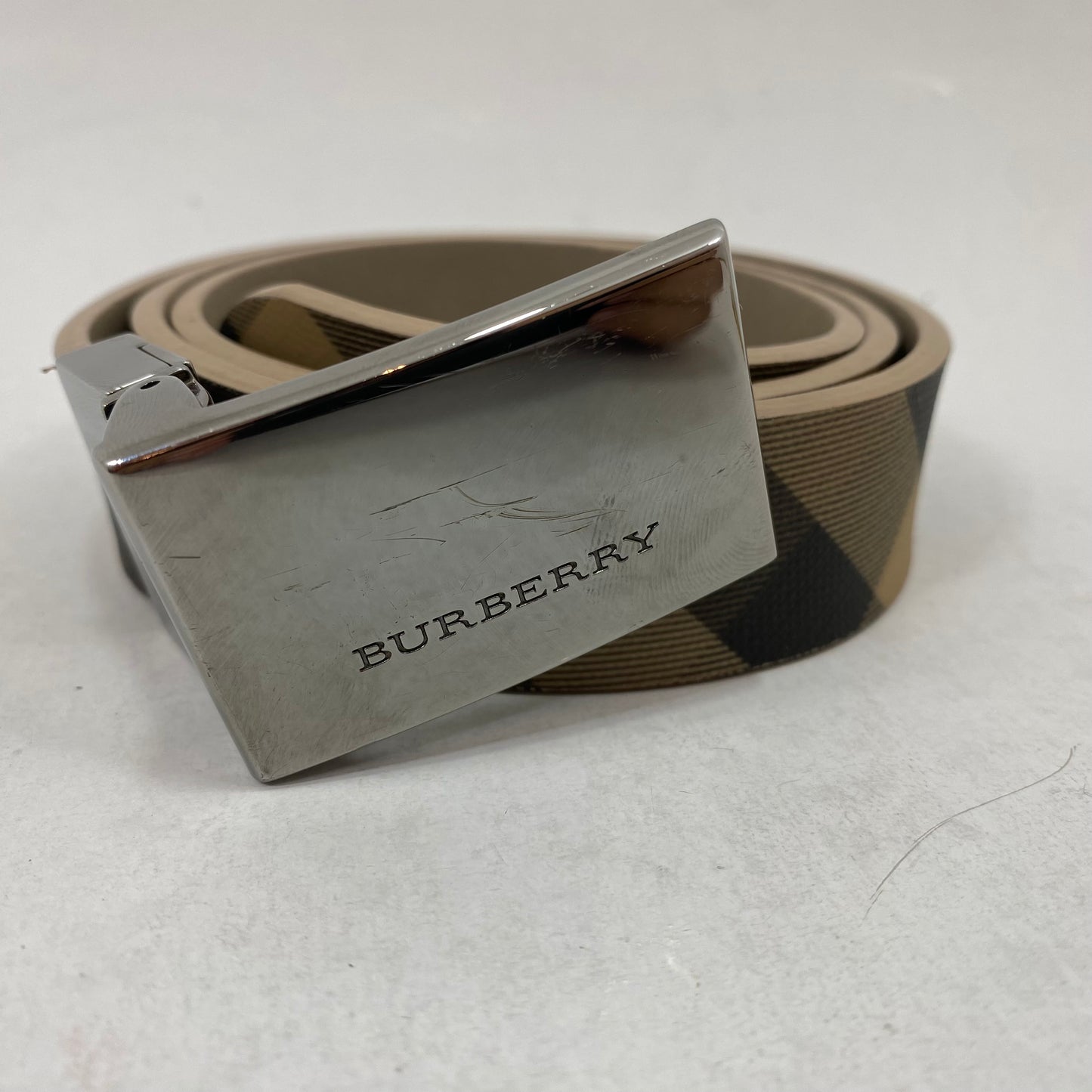 CINTURÓN BURBERRY