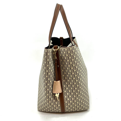 MATRYOSHKA CAROLINA HERRERA