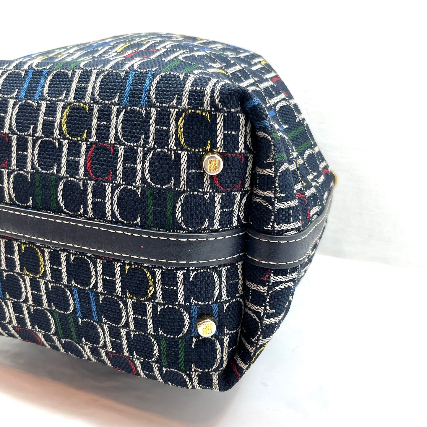 BUCKET CAROLINA HERRERA