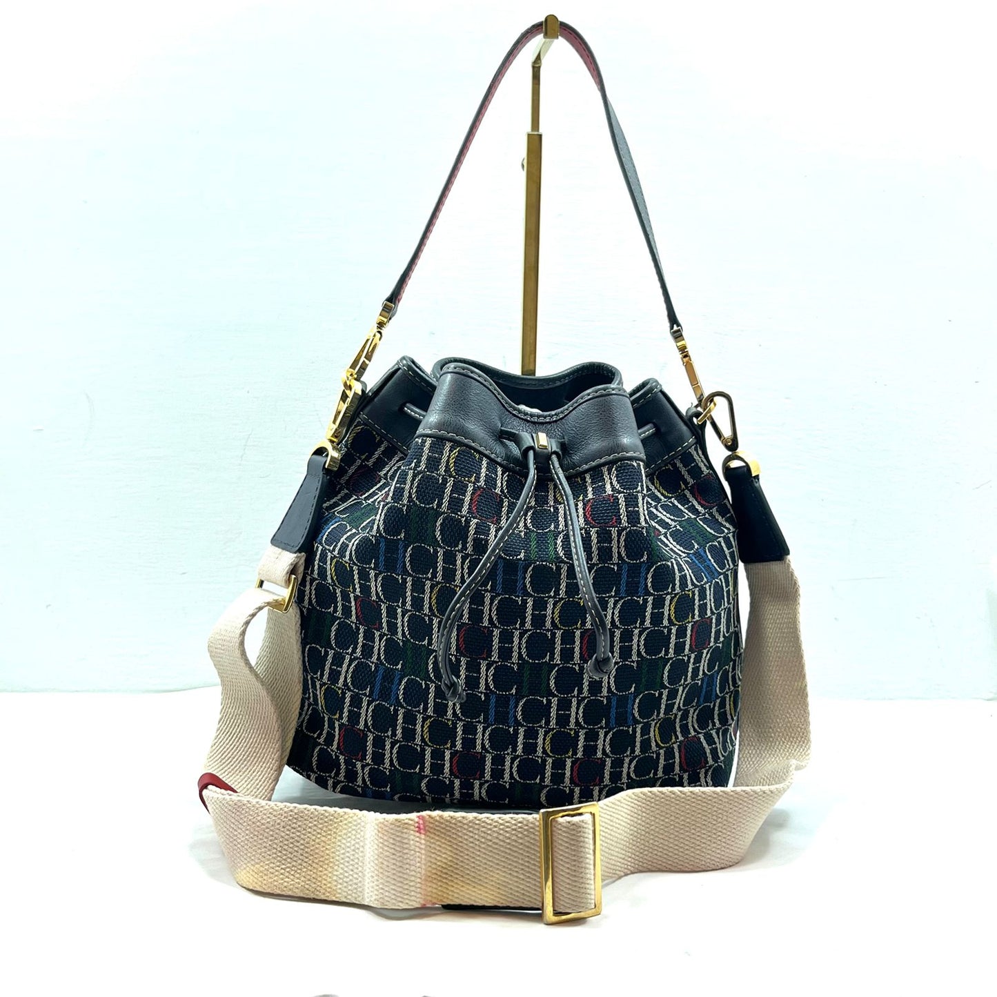 BUCKET CAROLINA HERRERA