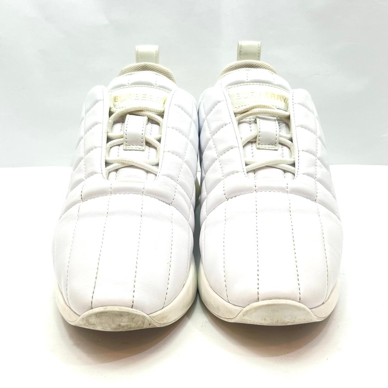 TENIS BURBERRY BLANCOS STEVIE
