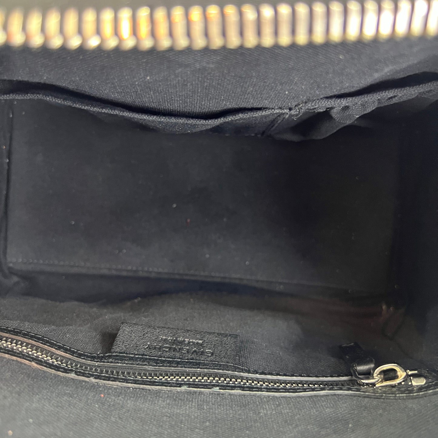 GIVENCHY ANTIGONA