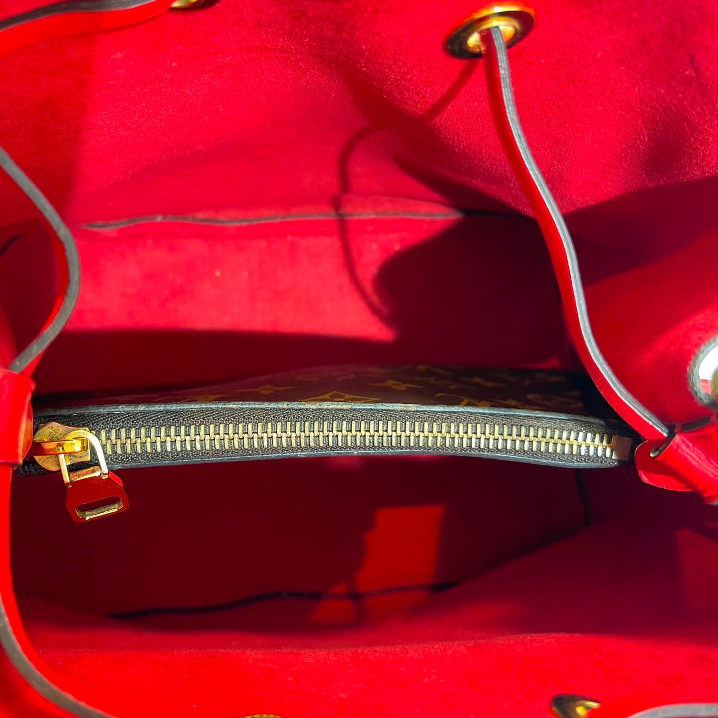BOLSO NEO NOE LOUIS VUITTON